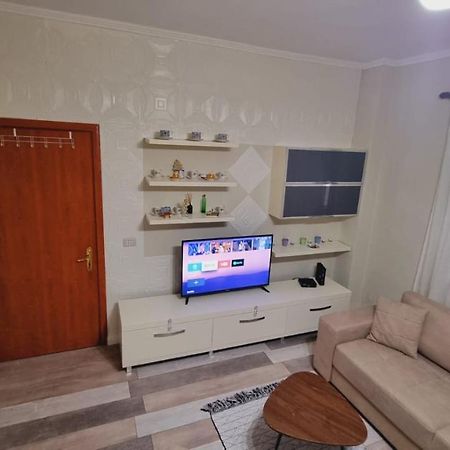 Liqeni Thate, Tirane Tirana Exterior photo