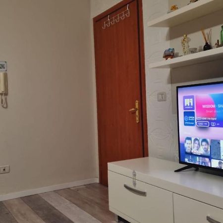 Liqeni Thate, Tirane Tirana Exterior photo