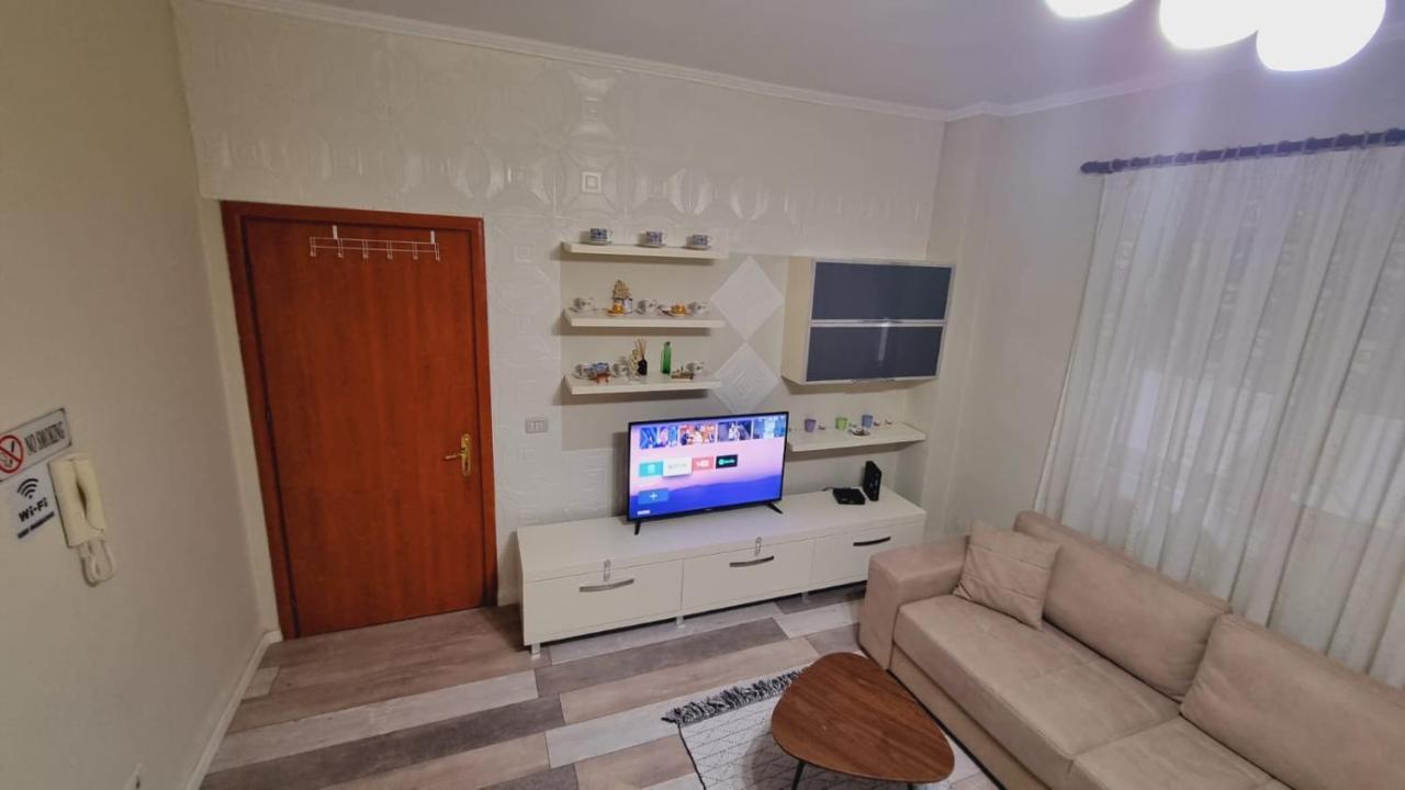 Liqeni Thate, Tirane Tirana Exterior photo