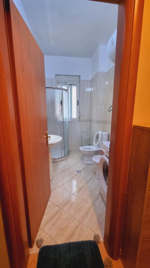 Liqeni Thate, Tirane Tirana Exterior photo